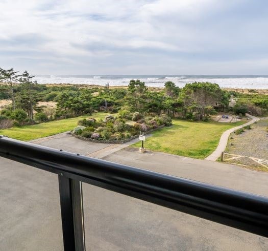 Oceanfront Hotel In Gold Beach Inn